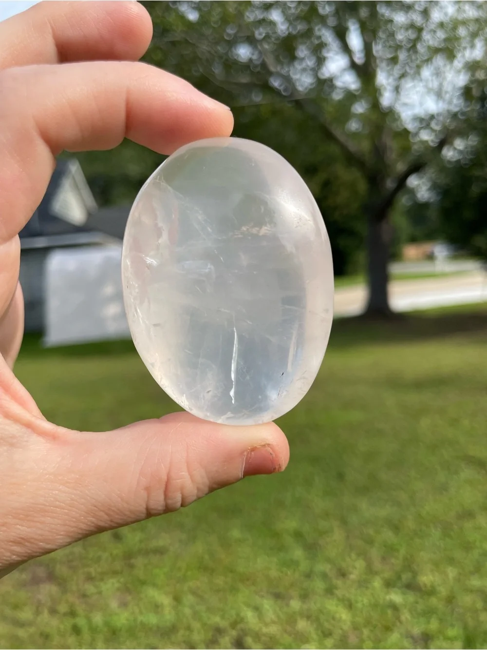Garisol Quartz Palm Stone